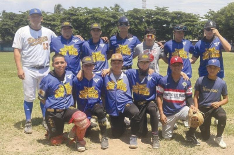 ¡REALES DE TEJERÍA VENCEN 8-6 A BISONTES!
