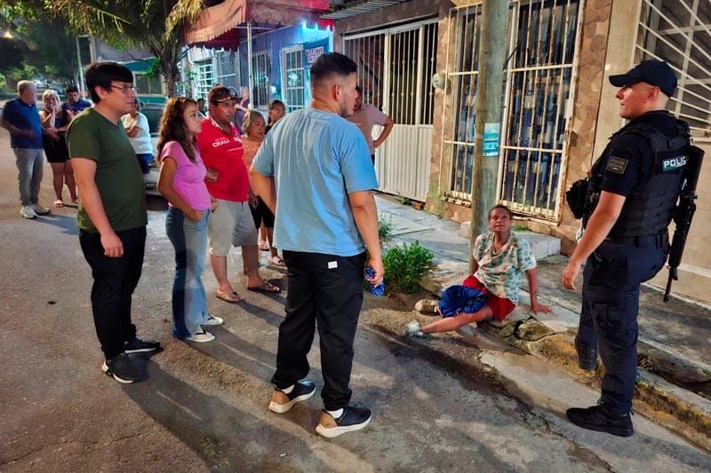 ¡AGARRAN A MUJER INCENDIARIA EN RIO MEDIO 3!