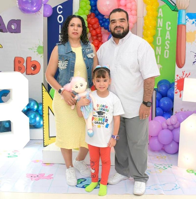 CON UNA EMOTIVA CEREMONIA...