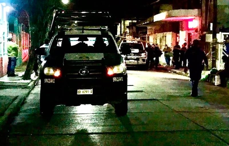 ¡MATAN A TRABAJADOR PETROLERO FRENTE A LA “CASA DEL TERROR”!