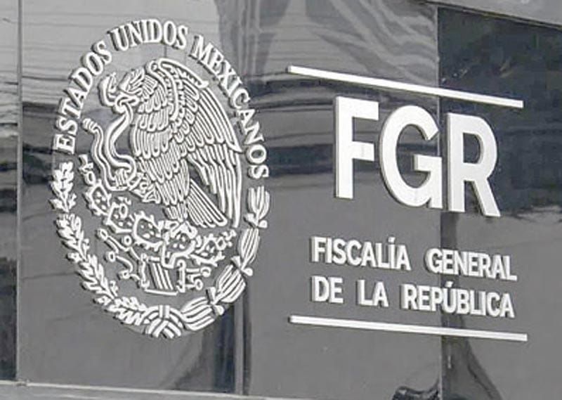 ¡SE VA OTRO FISCAL DE FGR!