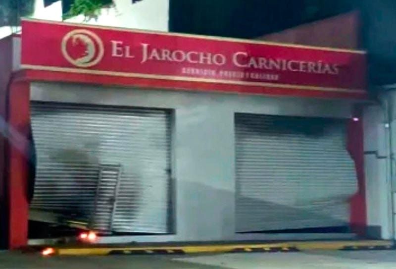 ¡TIROTEAN OTRA CARNICERÍA “EL JAROCHO” EN TUXPAN!