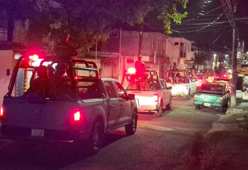 ¡VECINOS SE REBELAN CONTRA LOS CATEOS!