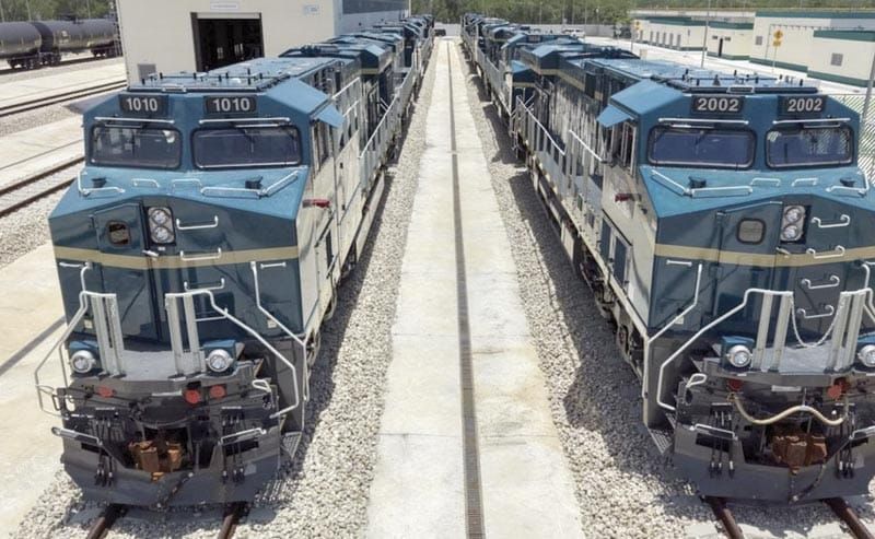 ¡LLEGAN PRIMERAS LOCOMOTORAS DEL TREN MAYA DE CARGA!