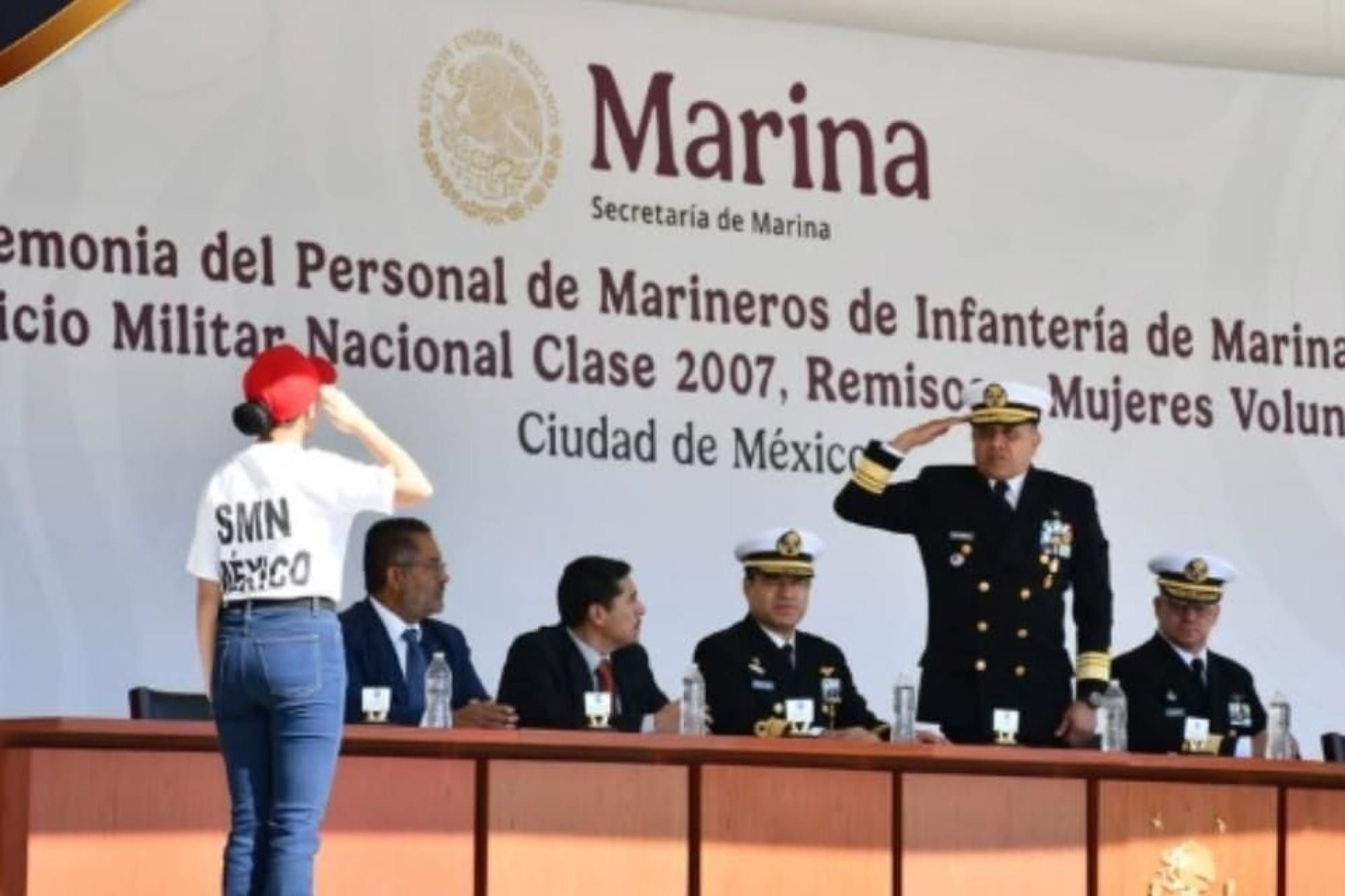 ¡PROCESAN A MARINOS QUE DESVIARON $40 MILLONES!