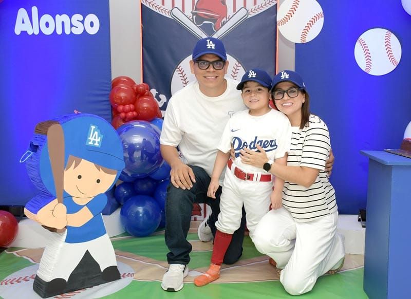 ALONSO CELEBRA SUS 5 AÑITOS CON LOS DODGERS
