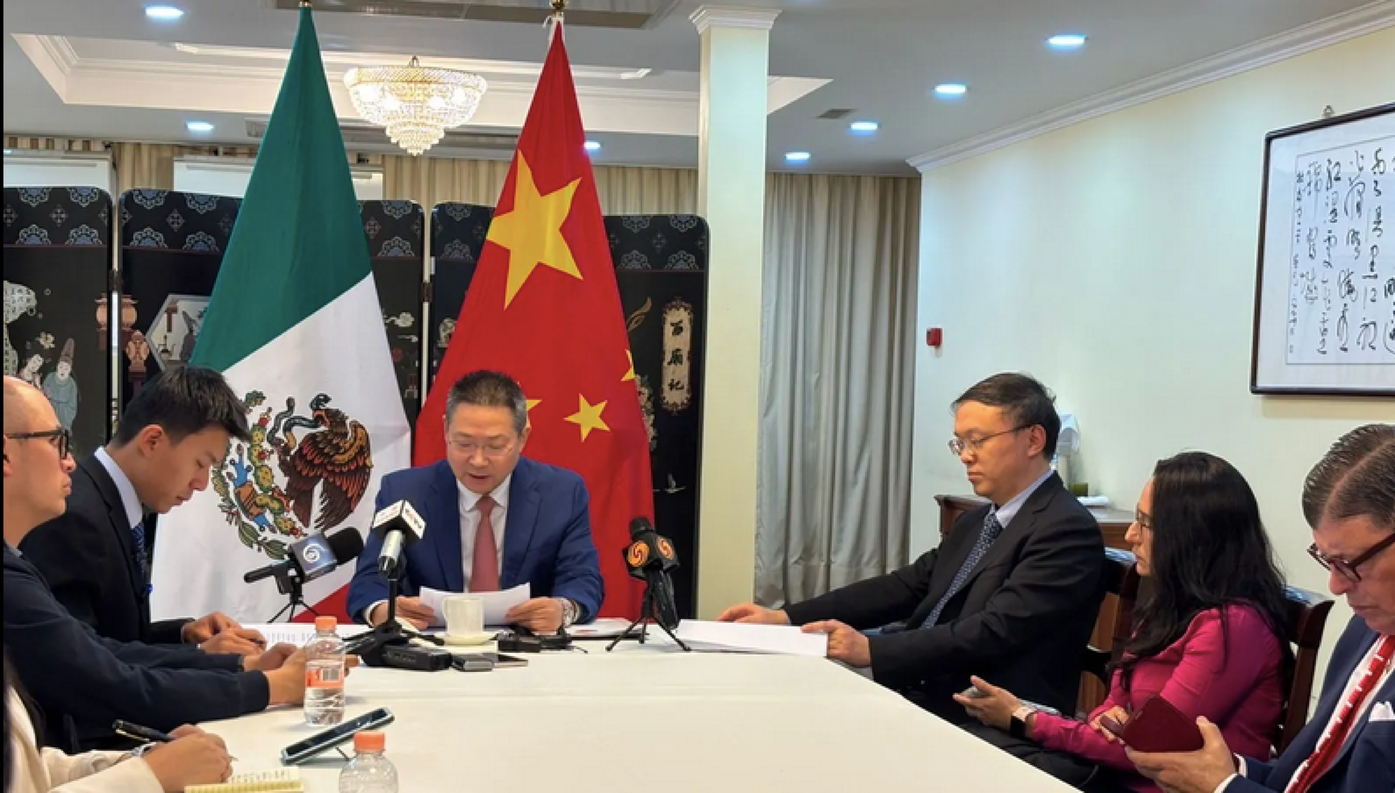 ¡MIENTRAS QUE EU PRESIONA POR EL T-MEC, CHINA BUSCA ACERCARSE A MÉXICO!