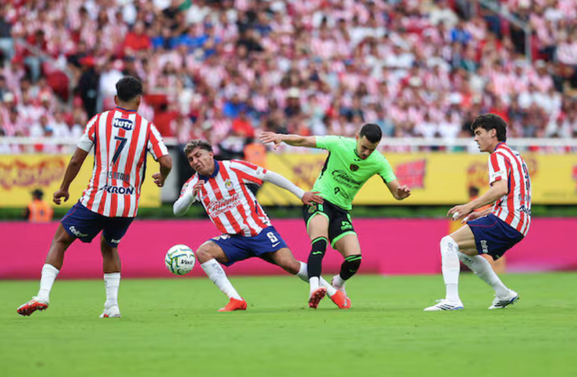 ¡GANA CHIVAS A JUÁREZ DE ÚLTIMO MINUTO!
