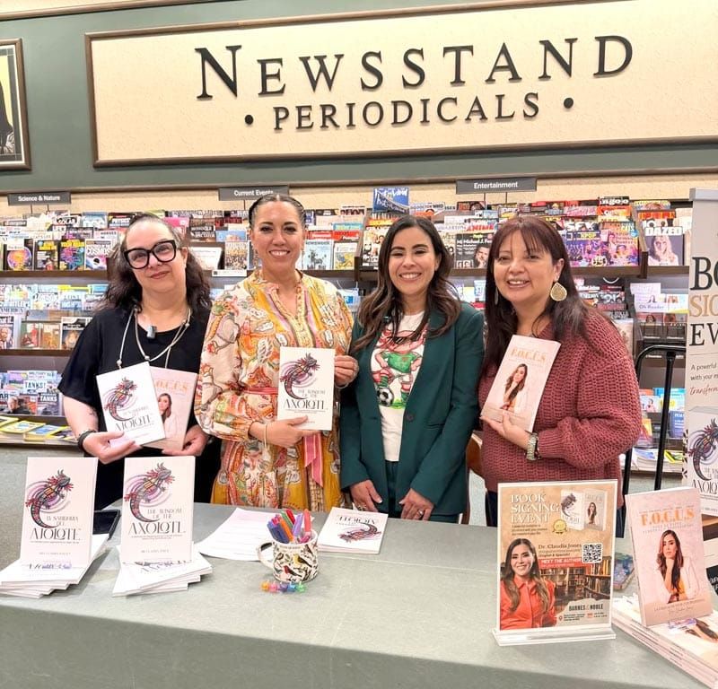 CLAU JONES PRESENTA SU LIBRO "F.O.C.U.S. PARA EL ÉXITO PERSONAL Y PROFESIONAL"