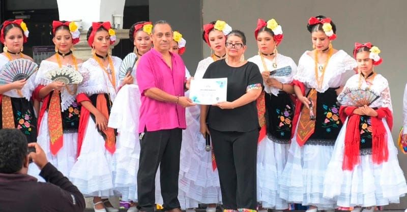 GALA FOLKLÓRICA