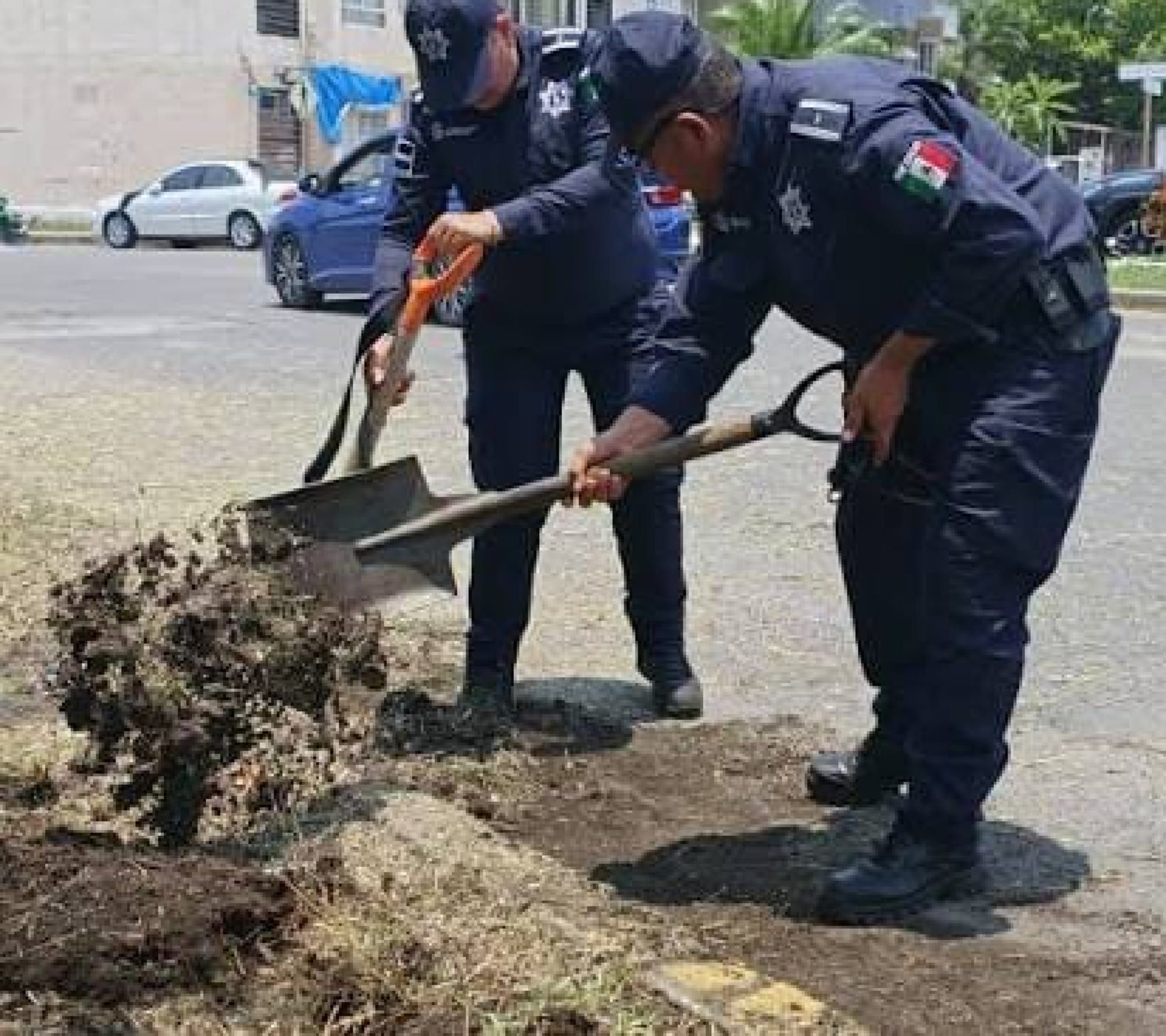 ¡“RATOTA” CON CUCHILLO LE ROBÓ 23 MIL PESOS A PEATÓN EN LOMAS DEL VERGEL!