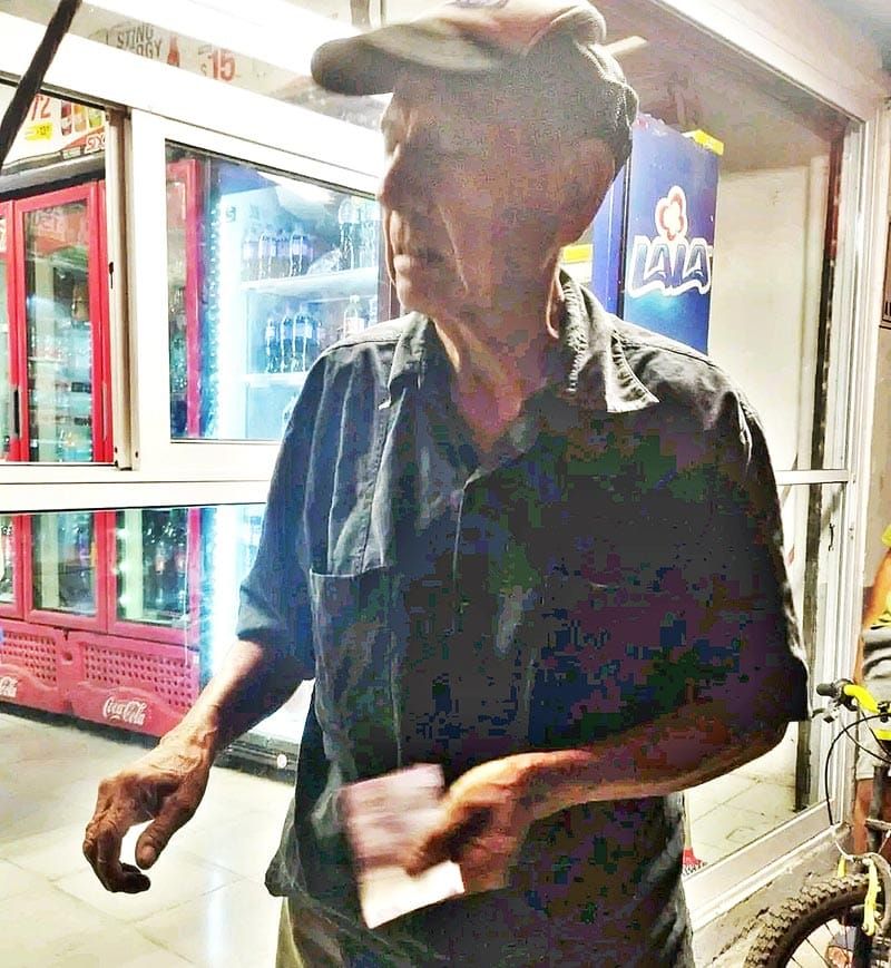 ¡HALLAN PERDIDO A ABUELITO CERCA DE PLAZA COYOL!
