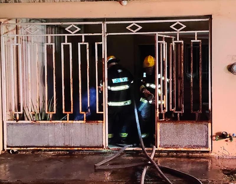 ¡SE PRENDE VIVIENDA EN FRACCIONAMIENTO DORADO REAL!
