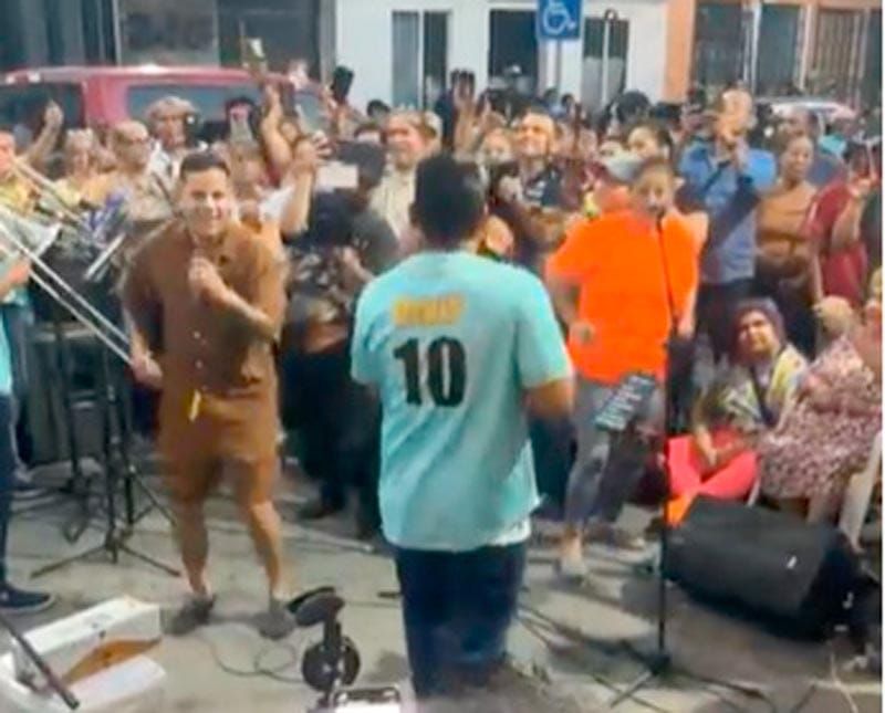¡CARMONA EN LA HUACA!