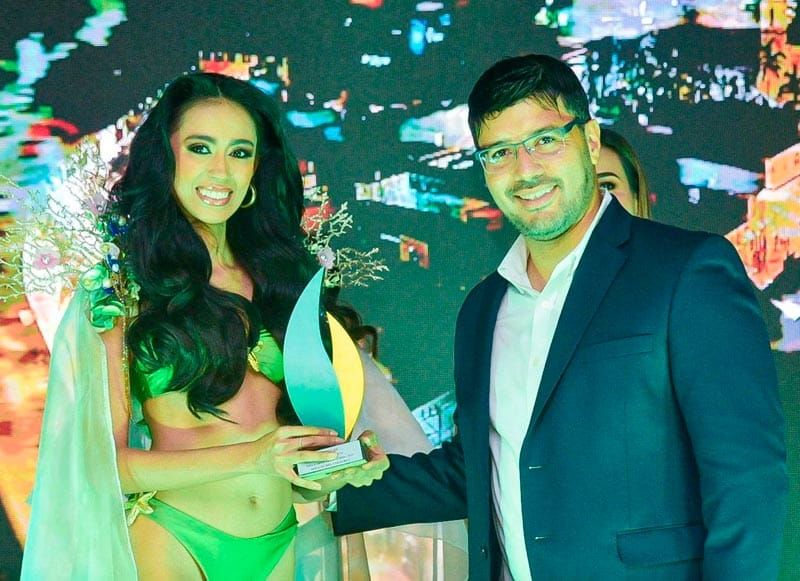 ¡SE TRAEN EL MISS EARTH A ALVARADO!