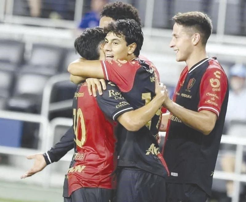 ¡TIENE ATLAS PRIMERA VICTORIA EN LA ERA CRESPO!
