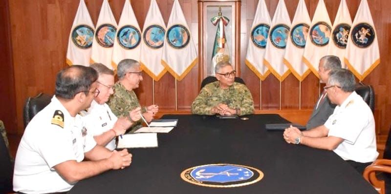 ¡VISITA EL PUERTO EL SECRETARIO GENERAL DE LA OMI!