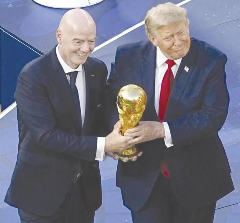 ¡SALE TRUMP EN DEFENSA DE INFANTINO!