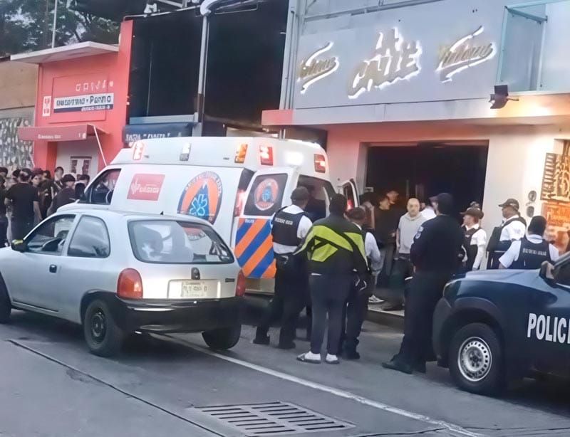 ¡HOSPITALIZAN A CLIENTES INTOXICADOS EN EL BAR “LA CALLE” DE ORIZABA!