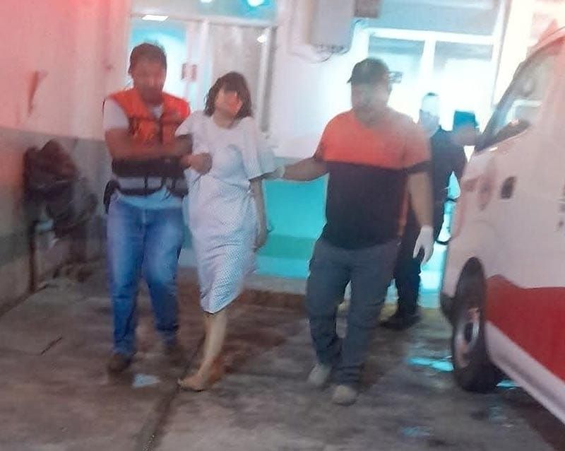 ¡MUERE MUJER QUE ANDABA SIN ROPA EN LA AUTOPISTA!