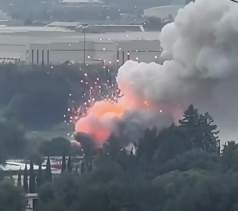 ¡EXPLOTÓ POLVORÍN EN COSCOMATEPEC!