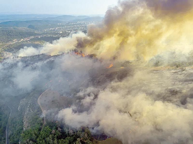 ¡LOS INCENDIOS EN EUROPA YA CONSUMIERON 400,000 HECTÁREAS, EQUIVALENTE A 2.7 VECES LA CDMX!