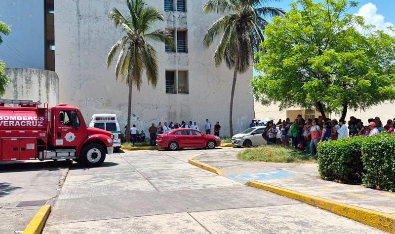 ¡CONATO DE INCENDIO EN CLÍNICA 57 IMSS DE CUAUHTÉMOC!