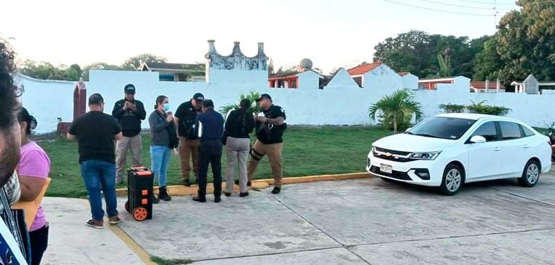 ¡EXHUMAN CADÁVER DE CIVIL ASESINADO POR POLICÍAS DE COSAMALOAPAN!