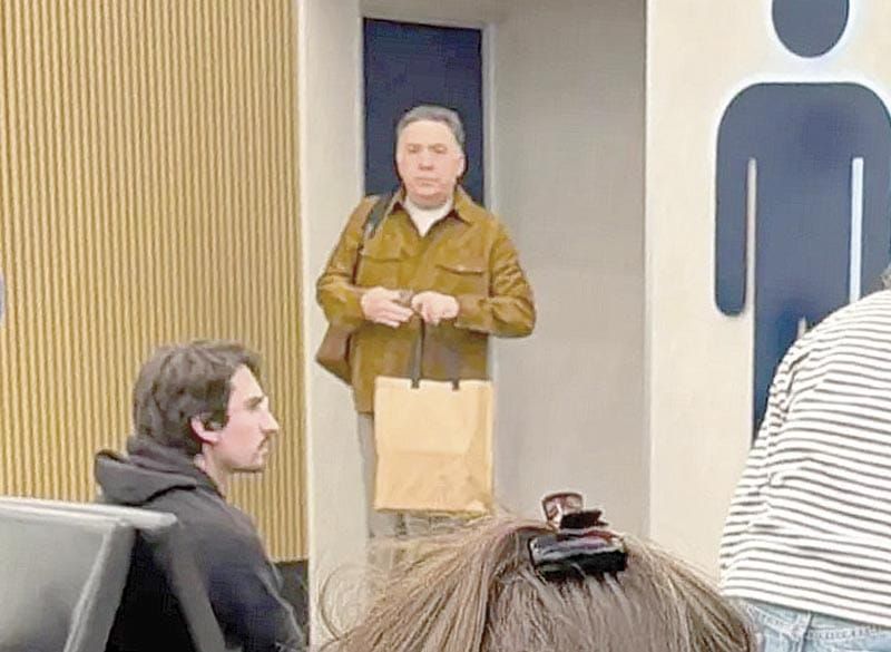 ¡INZUNZA ANDABA DE SHOPPING EN EL AEROPUERTO!