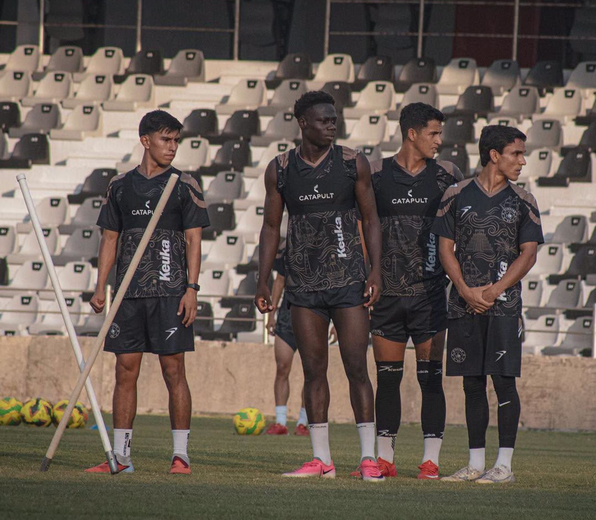 ¡PIRATAS FC. YA TRABAJA PARA EL DUELO EN LA PAZ!