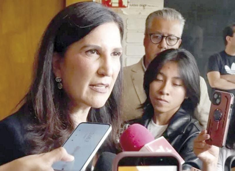 ¡REGRESÓ ROCHA POR EL FUERO, ADVIERTE KENIA LÓPEZ!
