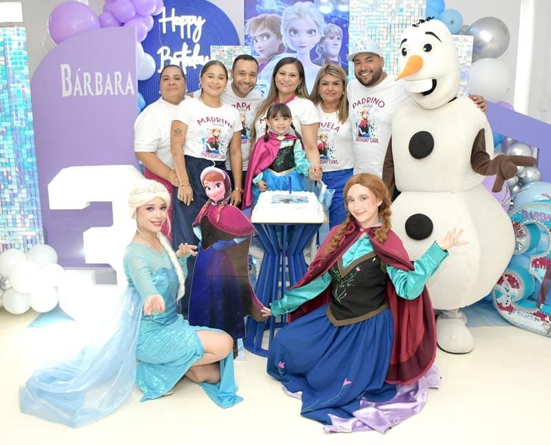 BÁRBARA FESTEJA 3 AÑITOS CON FROZEN