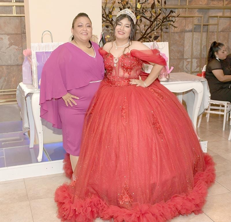 LOS QUINCE AÑOS DE AMÉRICA CELESTE