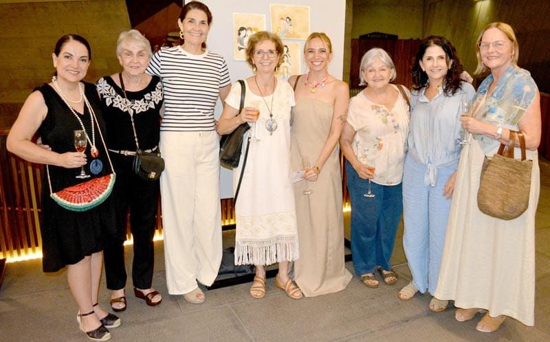 “DONDE AÚN JUEGAN LAS COSAS SUAVES”