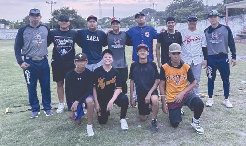 ¡ENTRENAMIENTO DE BÉISBOL CON EL “MOSCO”!