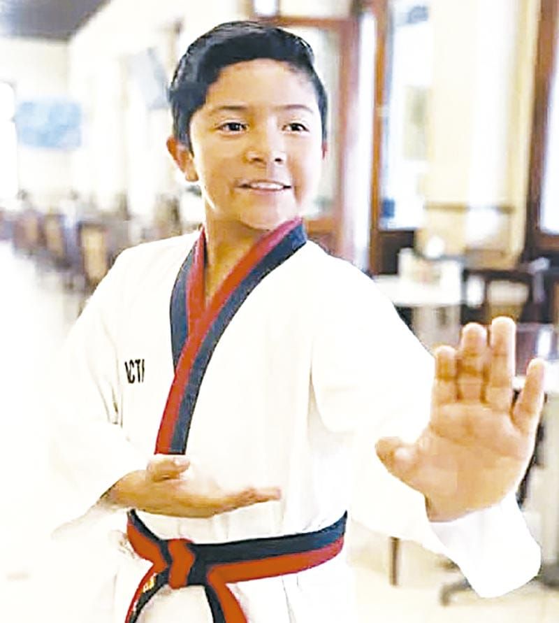 ¡ES TODO UN CAMPEÓN DE TAEKWONDO!