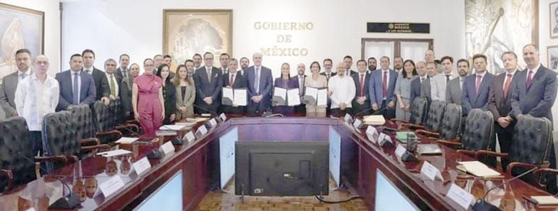 ¡GASOLINA SEGUIRÁ DEBAJO DE $24 Y DIESEL DE $27! - SHEINBAUM Y GASOLINEROS FIRMAN OTRO ACUERDO