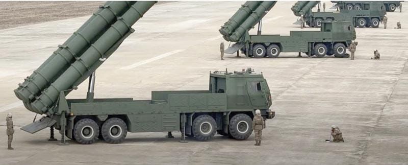 ¡COREA DEL NORTE PRESUME PODER OFENSIVO CON MISILES!