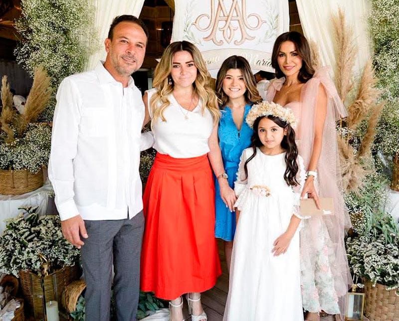 PRIMERA COMUNIÓN DE AITANA Y CUMPLEAÑOS DE MELINA RIVERA DE UNÁNUE