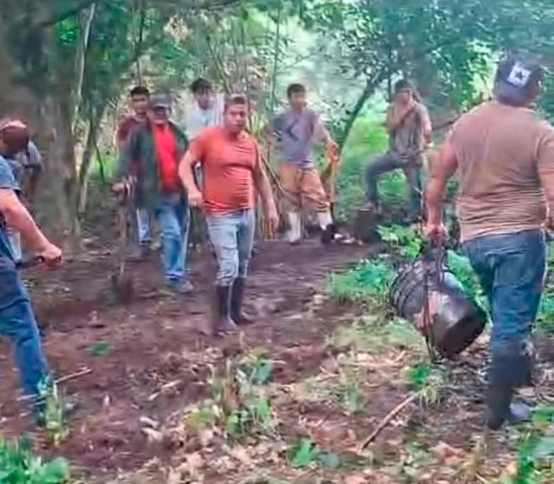 ¡SOS EN CHICONTEPEC! - POBLADORES SE ESTAN ENFERMANDO