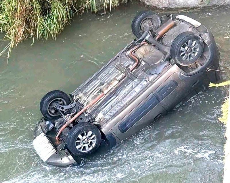 ¡CAE AL RÍO!