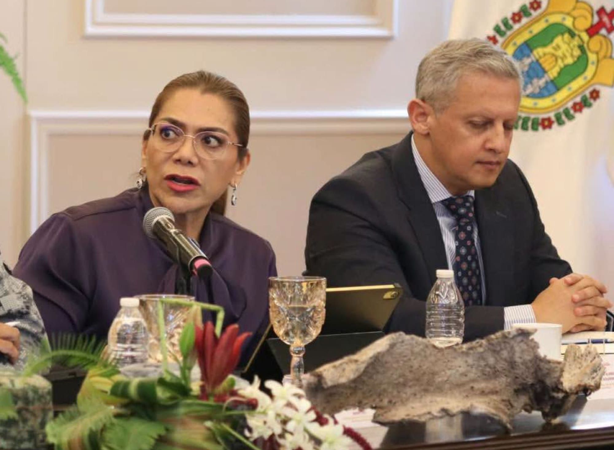 ¡COLGADO DE ALFILERES JUICIO CONTRA ESCOLTA QUE BALEÓ A UN ASALTANTE!