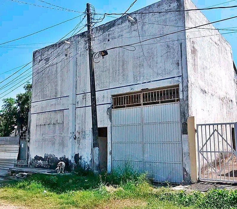 ¡LADRONES SAQUEAN BODEGA EN LAS GRANJAS DE RÍO MEDIO!