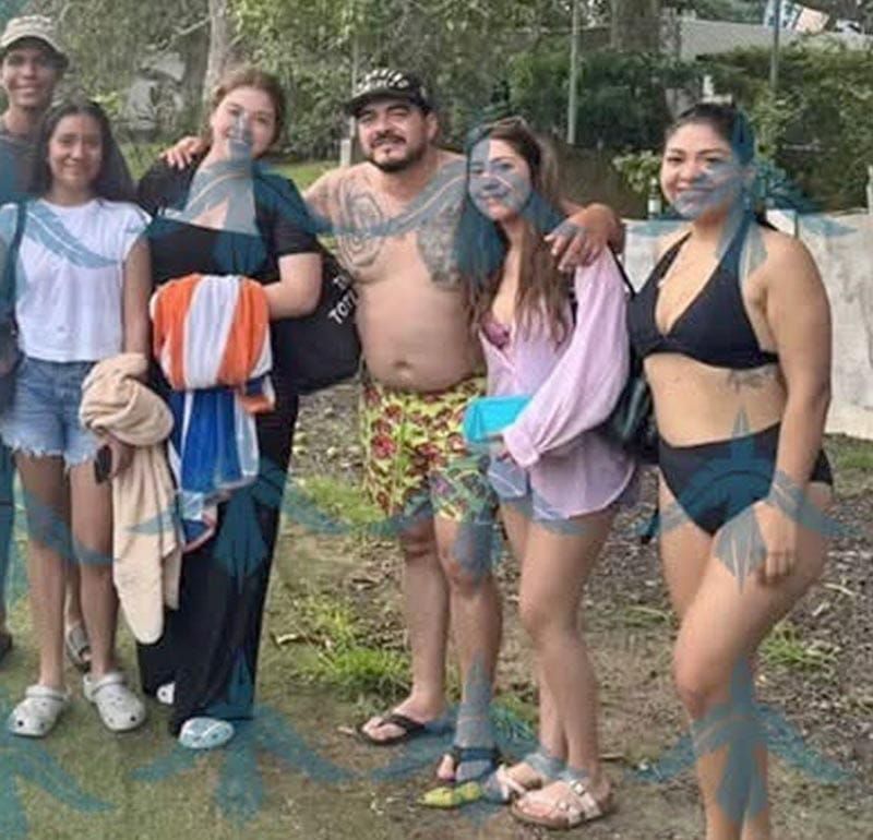 ¡SI LAS CONOCÍA! - *Zenyazen sabía de las chicas cuando explotó el Squalo