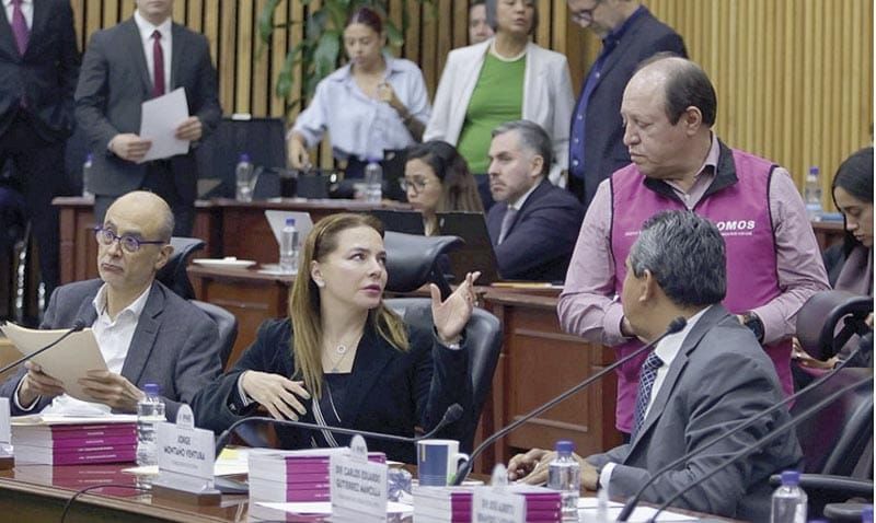 ¡ORDENA INE A PARTIDOS POSTULAR A 9 MUJERES PARA GUBERNATURAS!