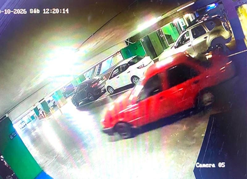 ¡ROBAN NAVE EN PLAZA SOL Y EN FISCALÍA NO LE RECIBEN LA DENUNCIA!