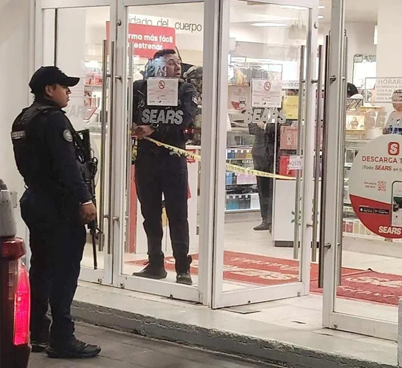¡A MARRAZOS ASALTAN SEARS! - SE LLEVARON DE 80 MIL PESOS EN DINERO Y JOYAS DE LA TIENDA DEL NUEVO VERACRUZ