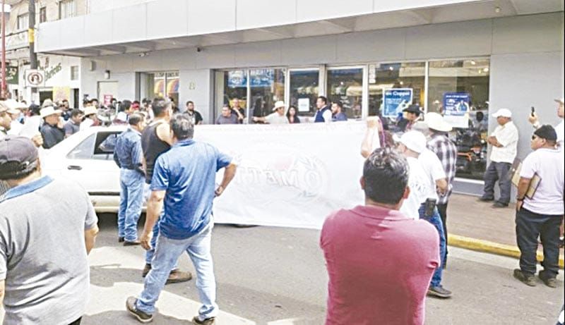 ¡BLOQUEAN COPPEL!