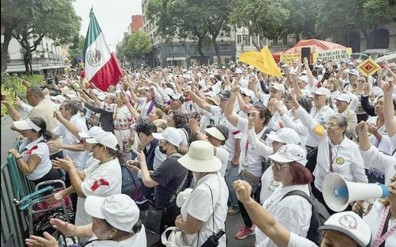 ¡MARCHA NACIONAL PACÍFICA DEL IMSS! - TRAS ASAMBLEA GENERAL
