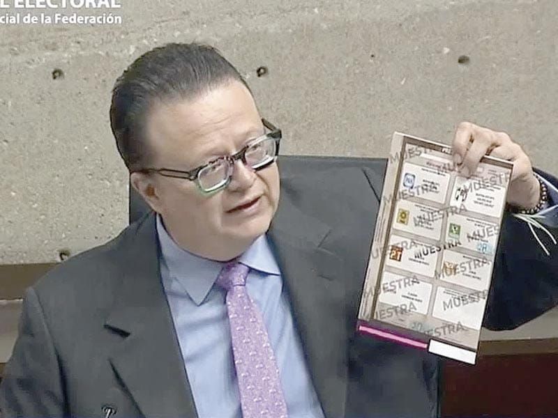 ¡DA TEPJF REVÉS A INE POR 'BOLETAS PLANCHADAS'!